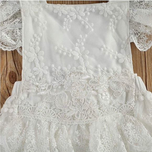 Baby Girl Lace Ruffle Sleeve Backless tie back white Bodysuit— photoshoot romper - Picture 6 of 6